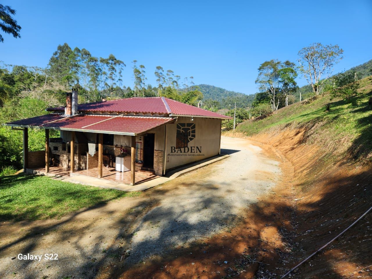 Fazenda à venda com 3 quartos, 150m² - Foto 2