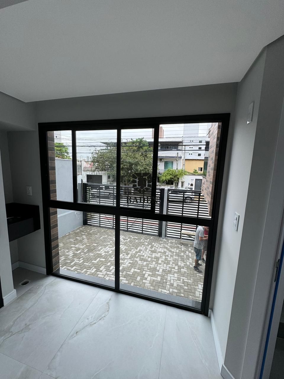 Apartamento à venda com 2 quartos, 77m² - Foto 5