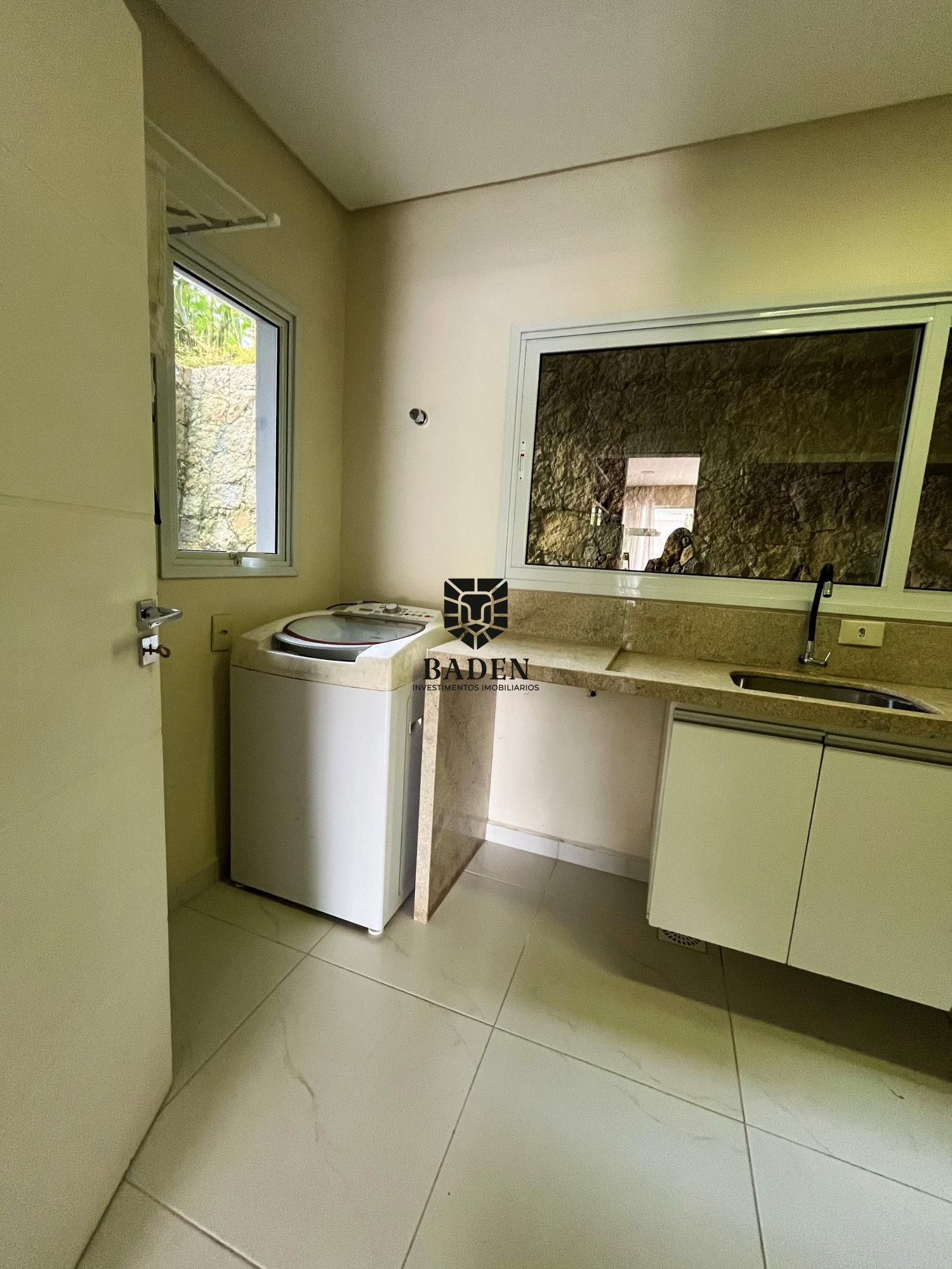 Casa à venda com 3 quartos, 350m² - Foto 22