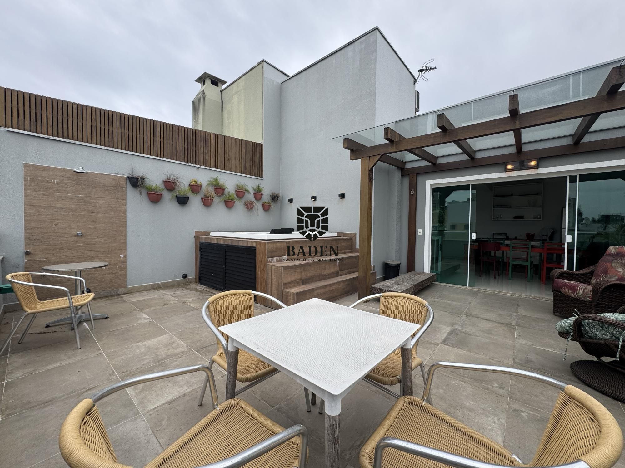Casa à venda e aluguel com 3 quartos, 255m² - Foto 33