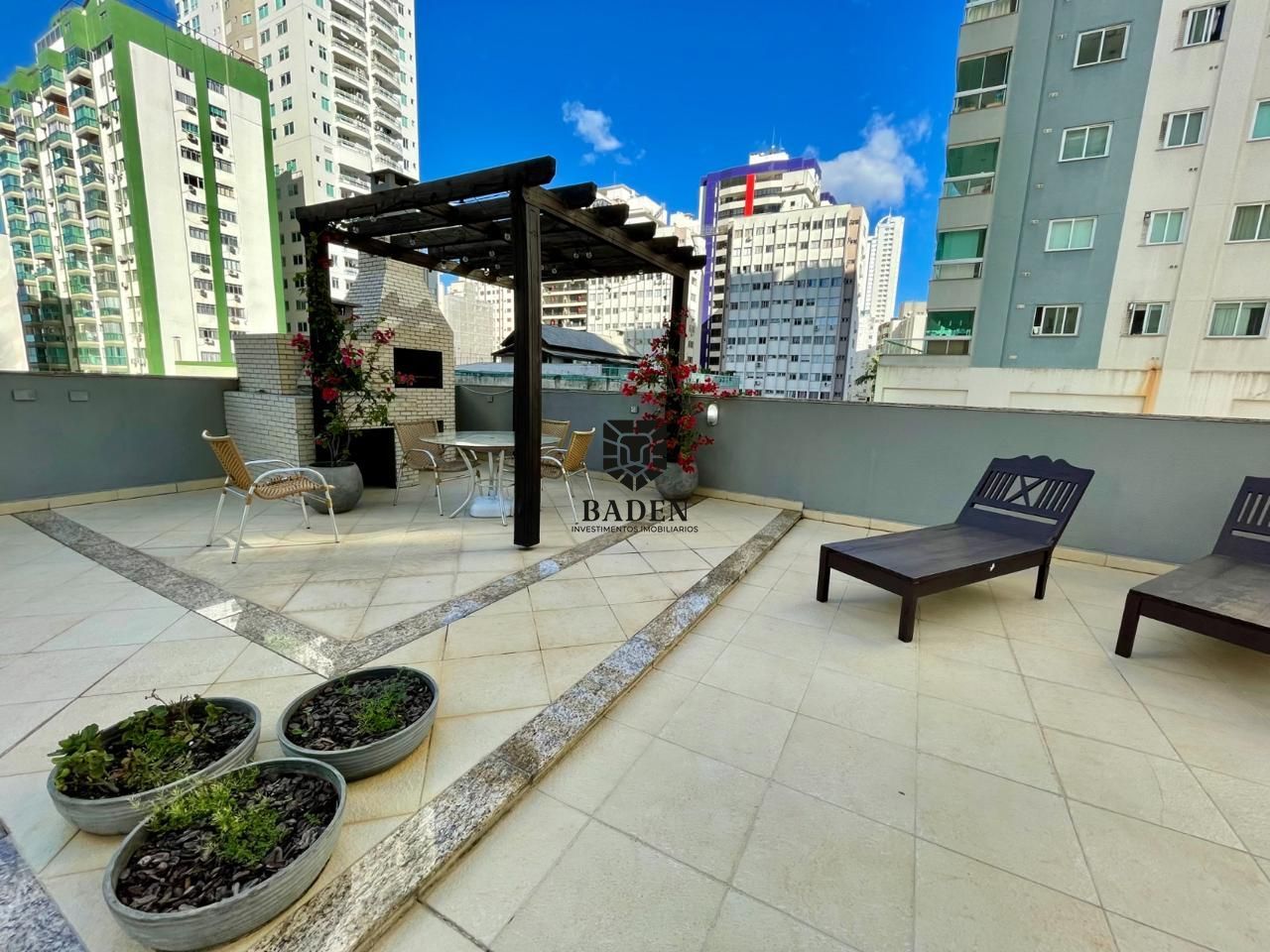 Apartamento à venda com 4 quartos, 350m² - Foto 3