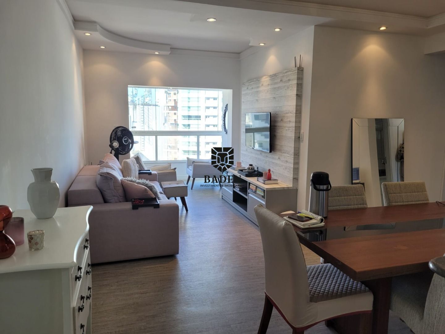 Apartamento à venda com 3 quartos, 90m² - Foto 3