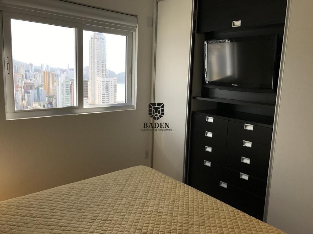 Apartamento à venda com 3 quartos, 121m² - Foto 13