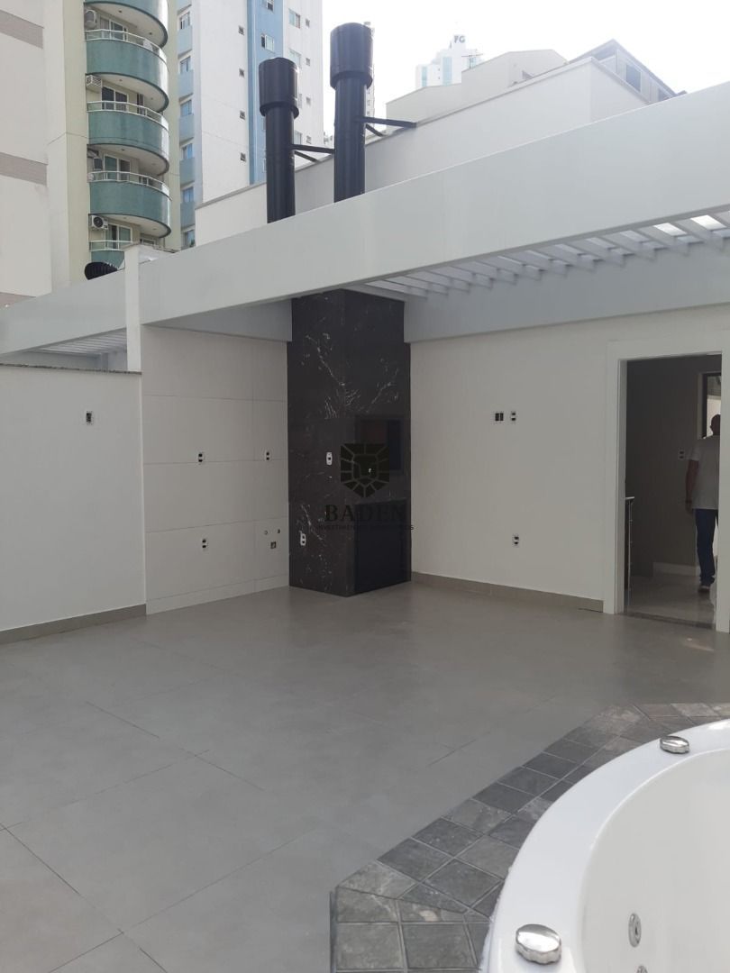 Sobrado à venda com 3 quartos, 220m² - Foto 12