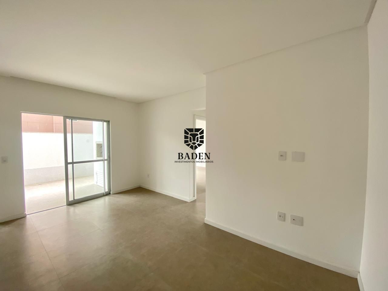 Apartamento à venda com 2 quartos, 65m² - Foto 1