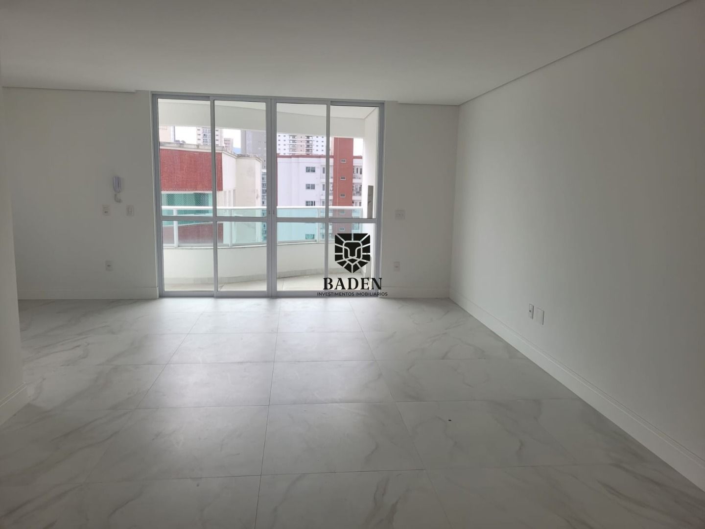 Apartamento à venda com 3 quartos, 121m² - Foto 32