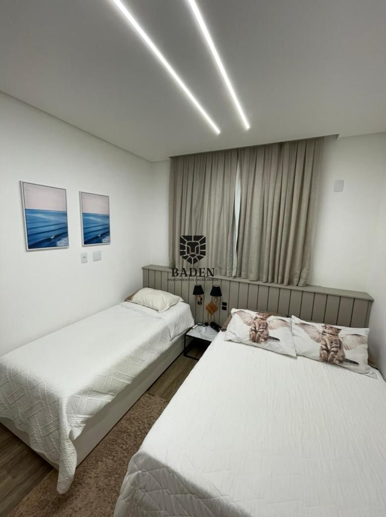 Apartamento à venda com 2 quartos, 126m² - Foto 3