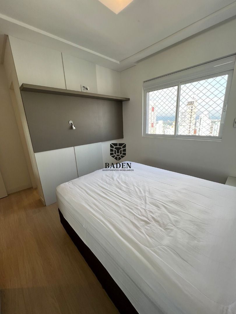 Apartamento à venda com 4 quartos, 157m² - Foto 35