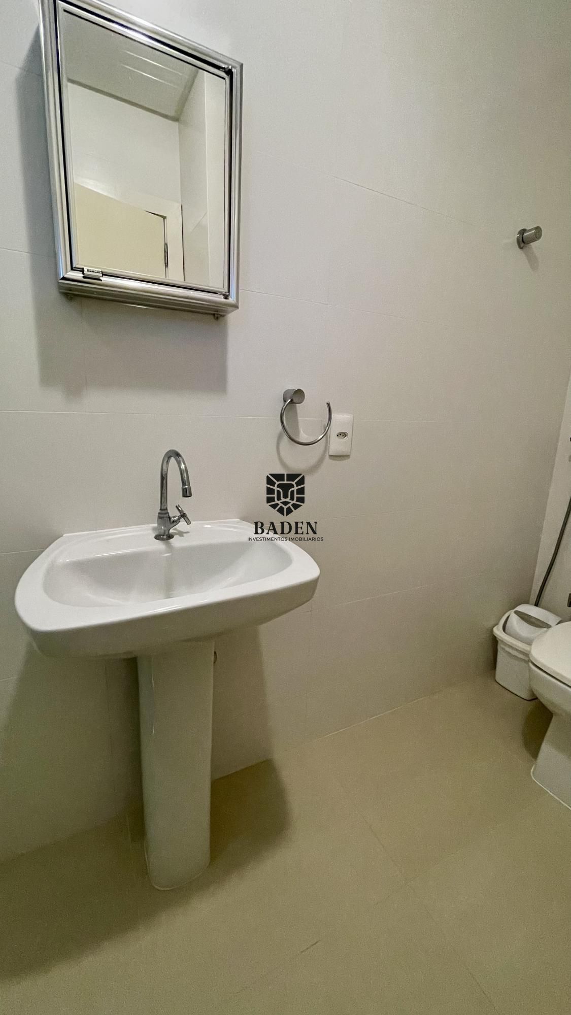 Casa de Condomínio à venda e aluguel com 5 quartos, 420m² - Foto 6