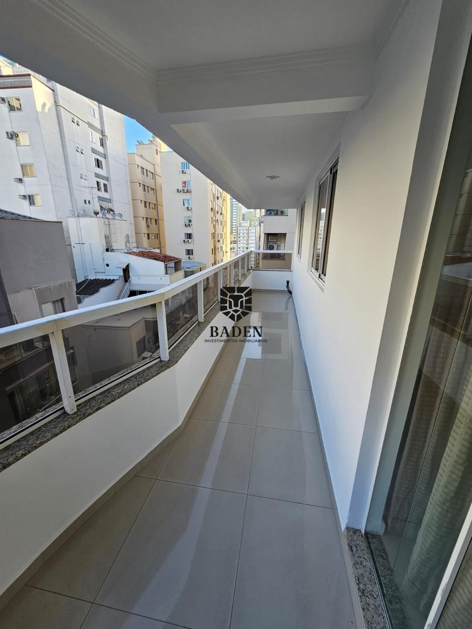 Apartamento à venda com 3 quartos, 99m² - Foto 9