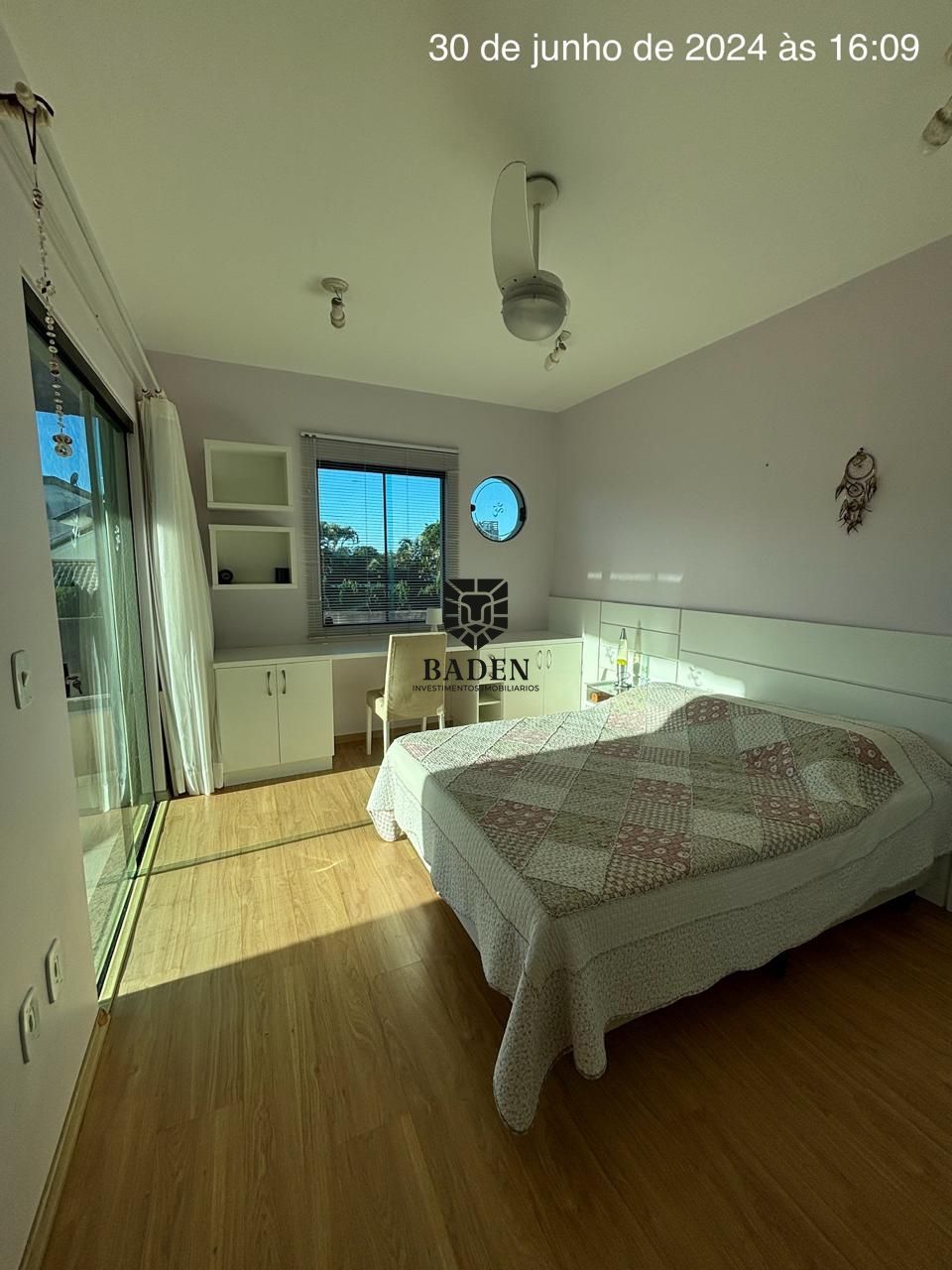 Casa à venda com 3 quartos, 250m² - Foto 18