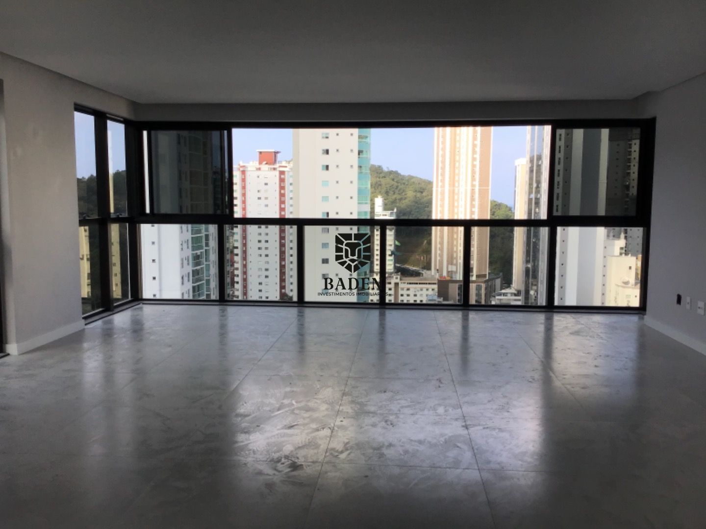 Apartamento à venda com 4 quartos, 136m² - Foto 7