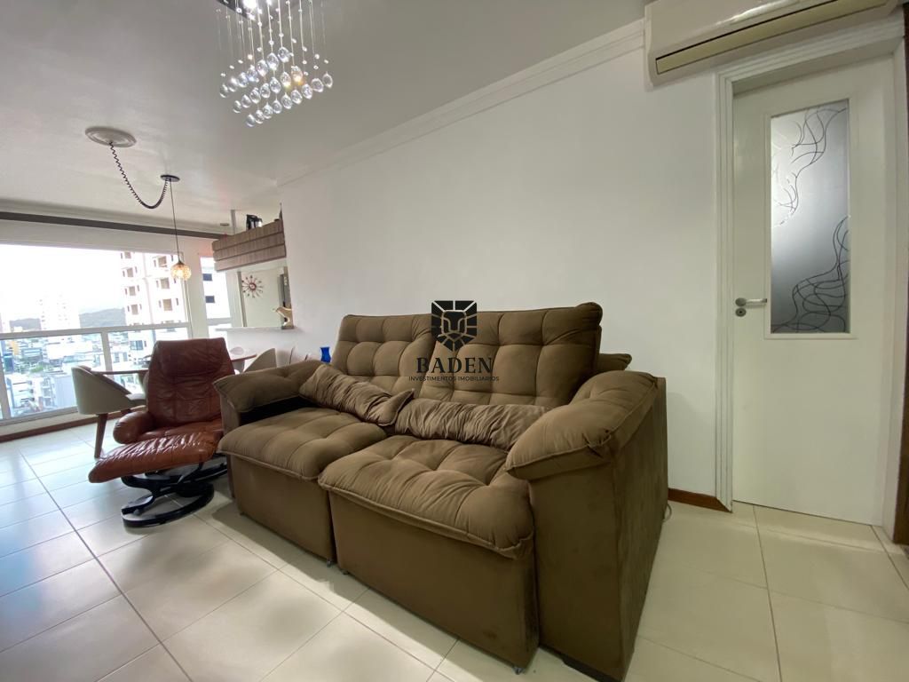 Apartamento à venda com 3 quartos, 110m² - Foto 4