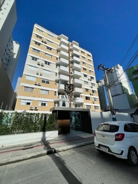 Apartamento à venda com 4 quartos, 2788m² - Foto 2