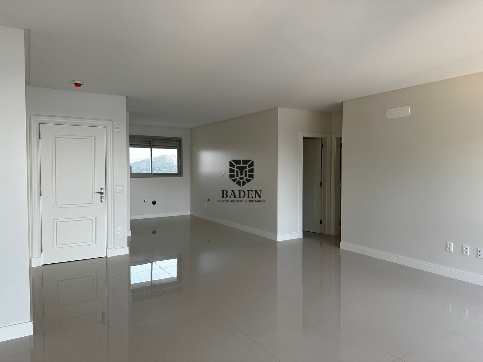 Apartamento à venda com 4 quartos, 160m² - Foto 8