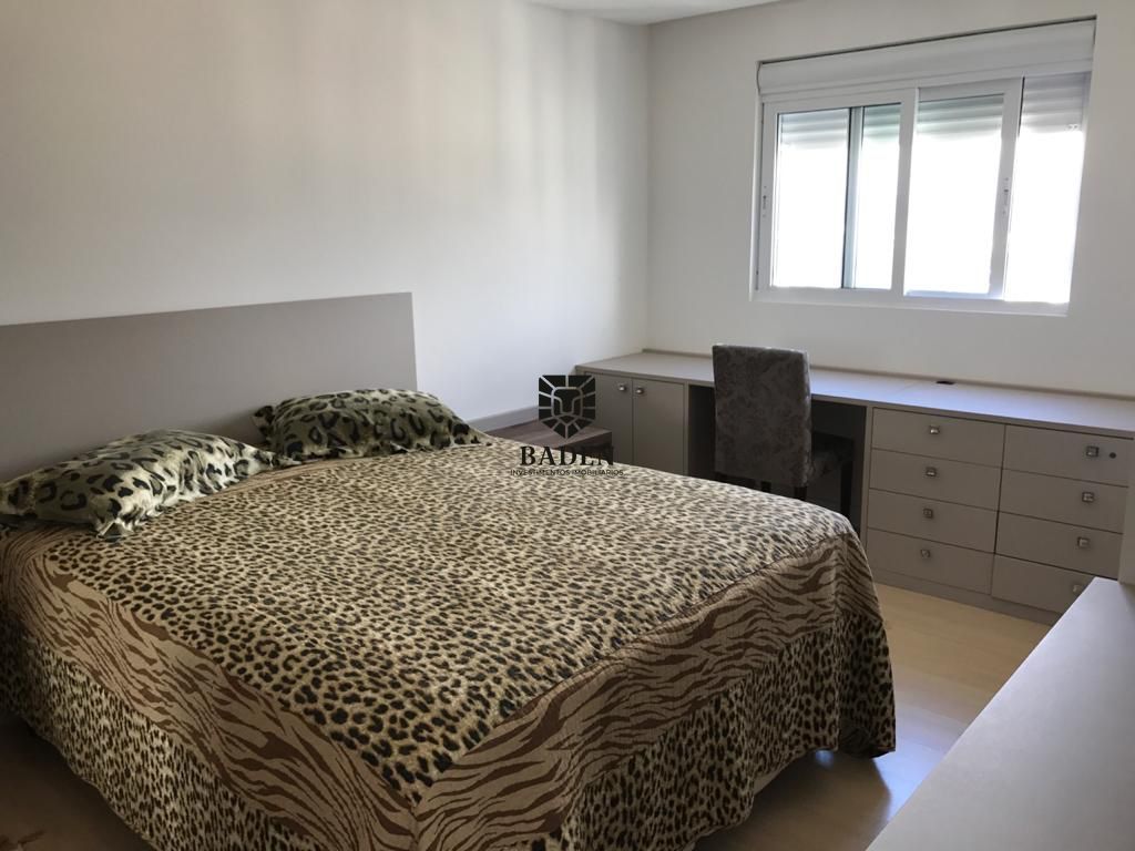 Apartamento à venda com 3 quartos, 121m² - Foto 8