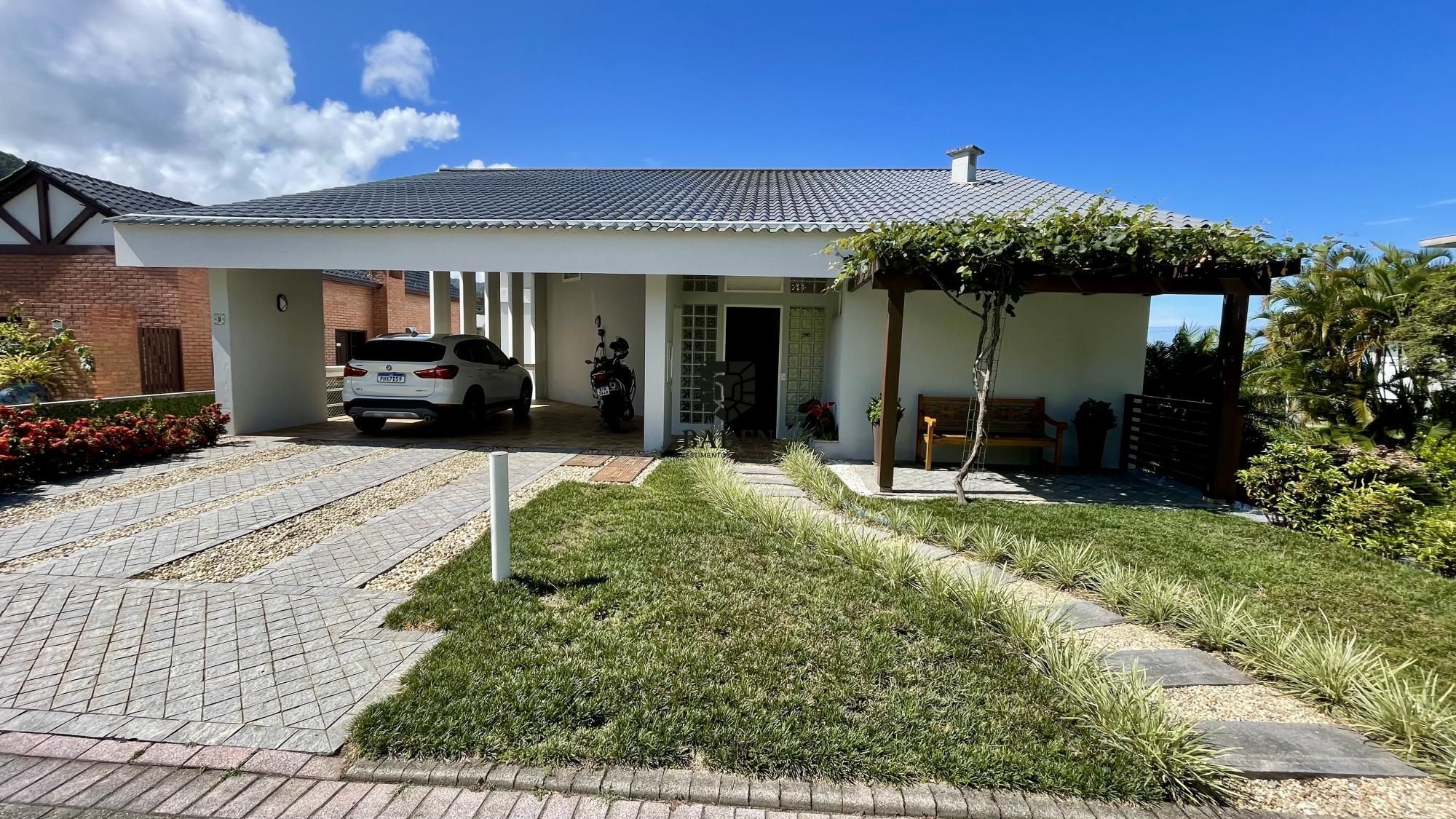 Casa de Condomínio à venda e aluguel com 5 quartos, 420m² - Foto 1