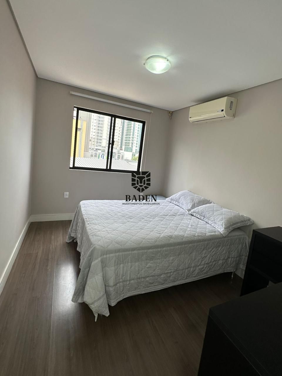 Apartamento à venda com 3 quartos, 121m² - Foto 12