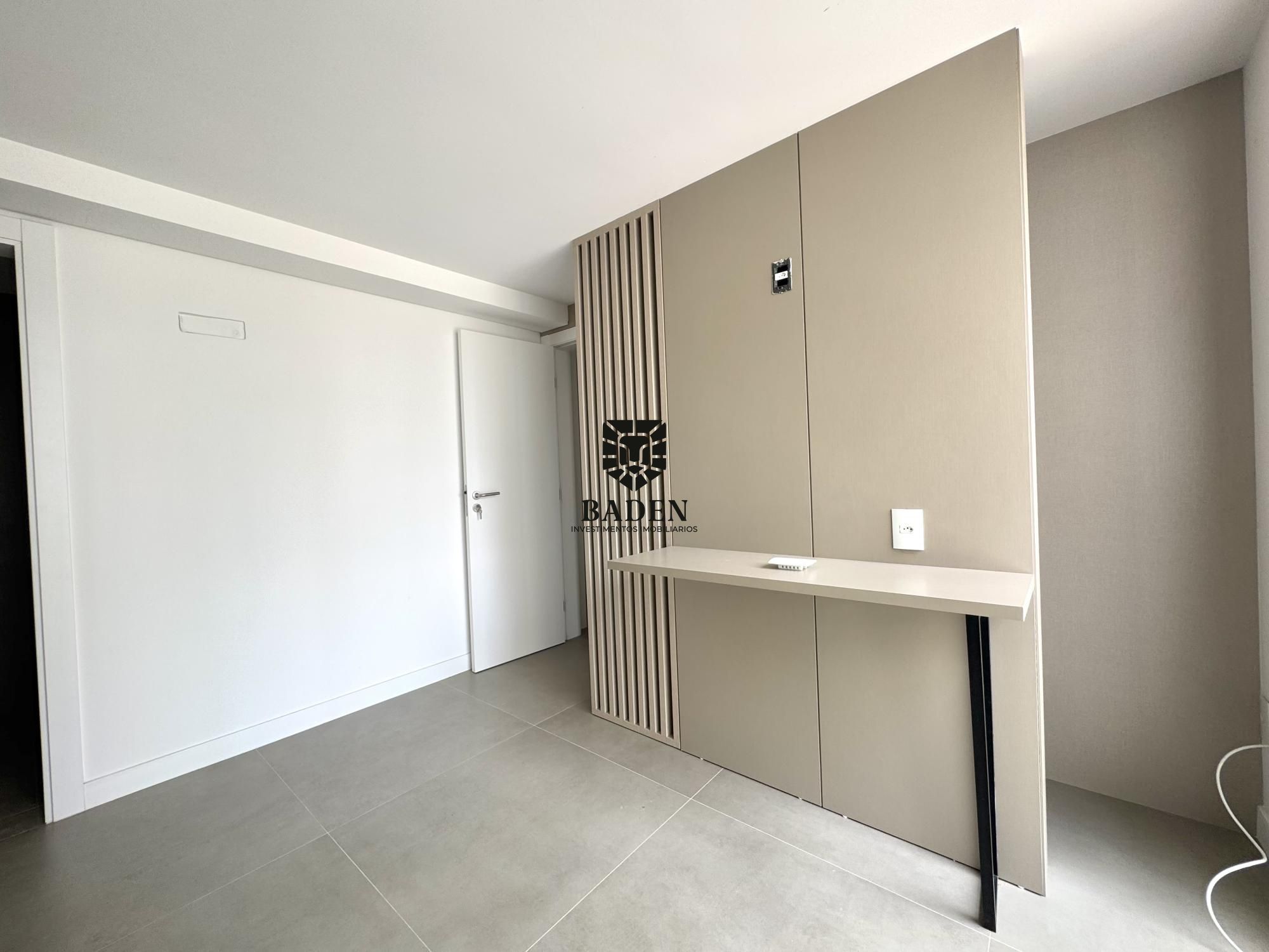 Apartamento para alugar com 3 quartos, 94m² - Foto 14