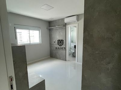 Apartamento à venda com 3 quartos, 155m² - Foto 13