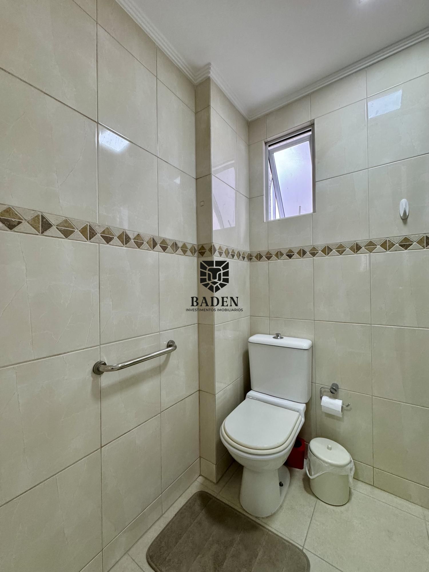 Apartamento para alugar com 3 quartos, 140m² - Foto 35