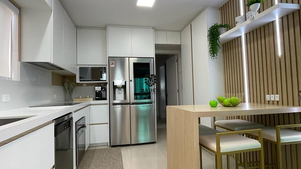 Apartamento à venda com 3 quartos, 140m² - Foto 5