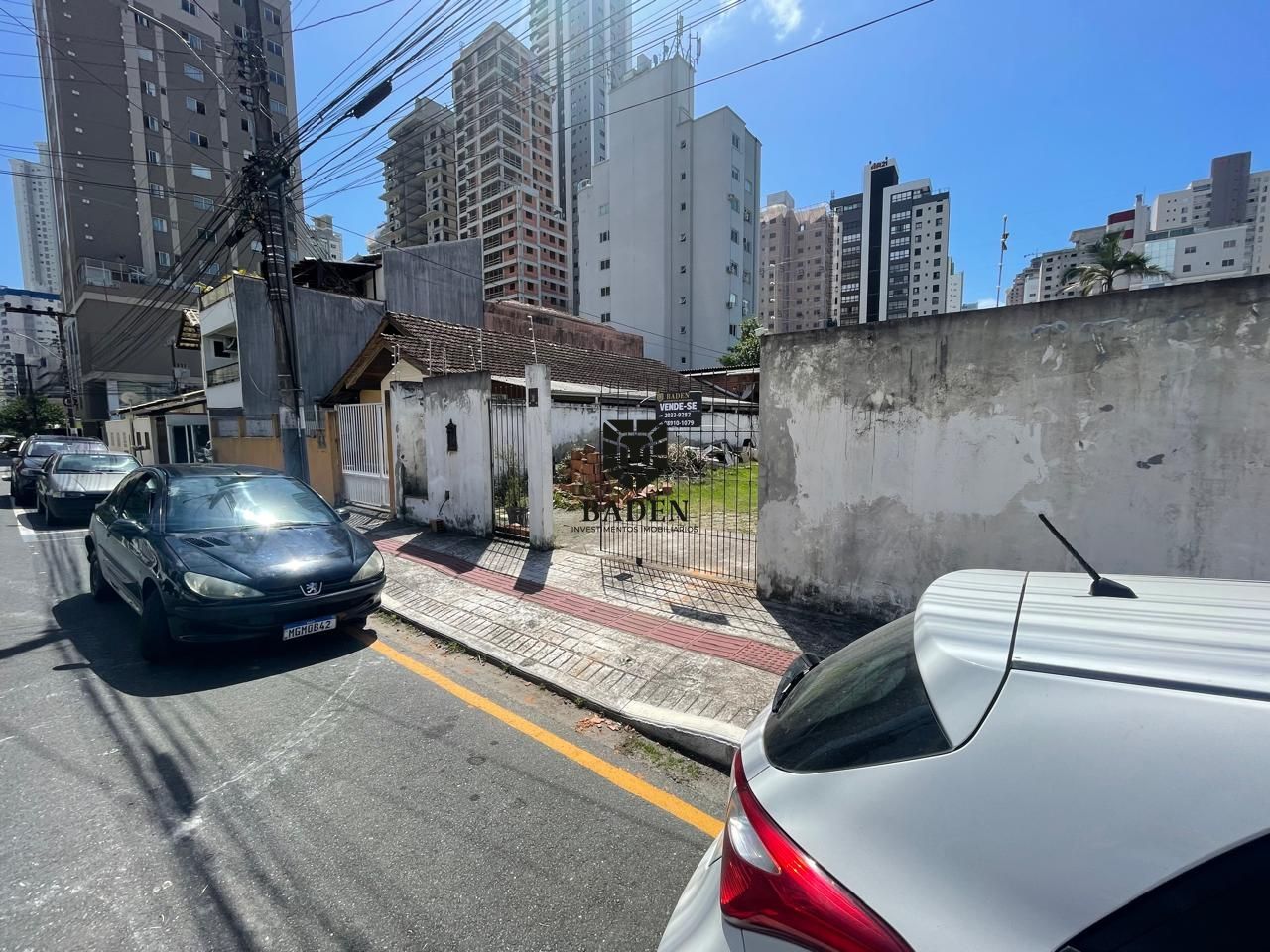 Loteamento e Condomínio à venda, 300m² - Foto 1