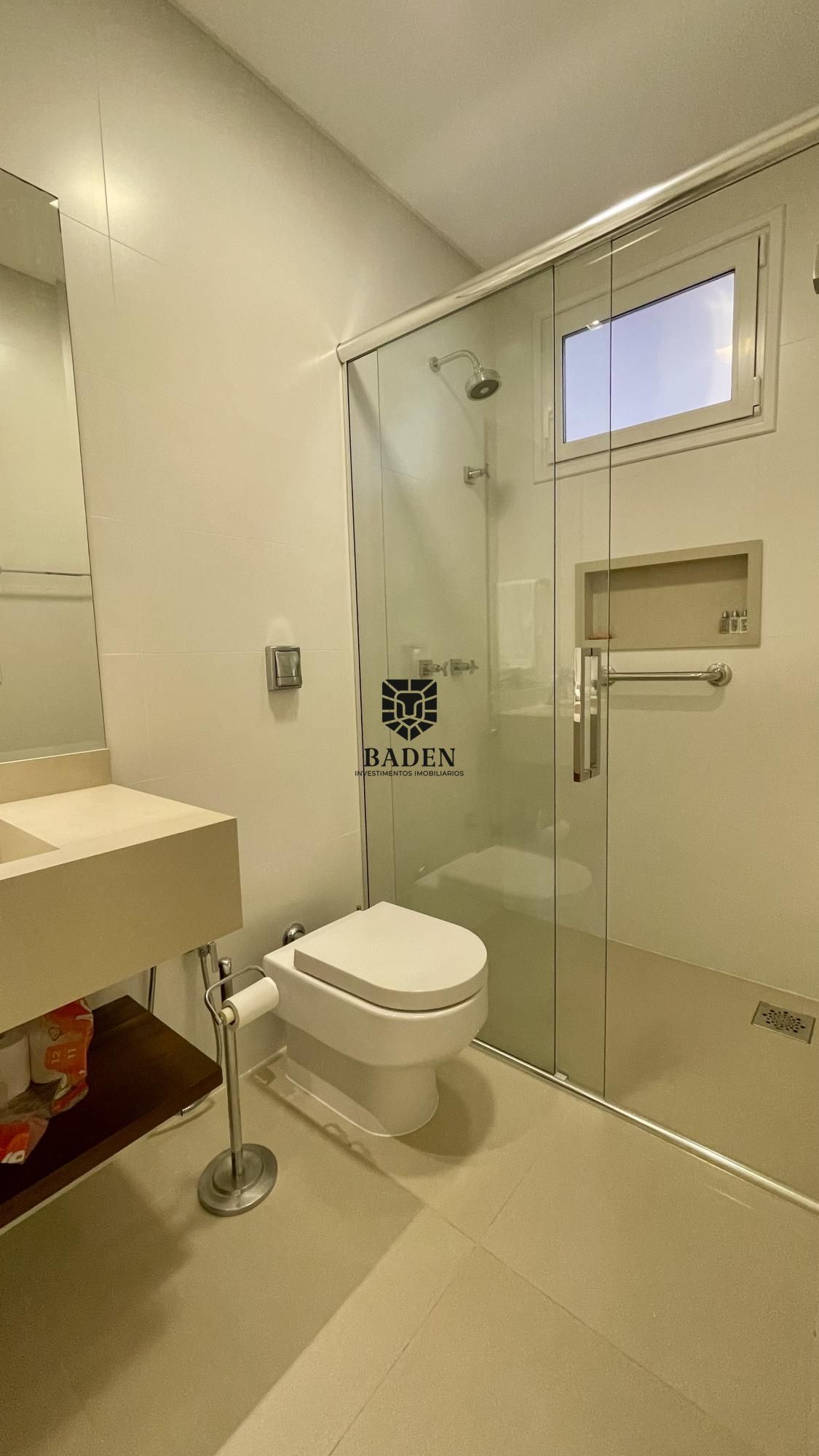 Casa de Condomínio à venda e aluguel com 5 quartos, 420m² - Foto 40