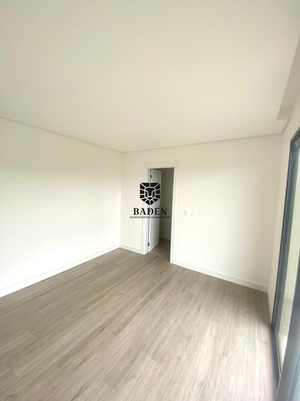 Apartamento à venda com 2 quartos, 56m² - Foto 3