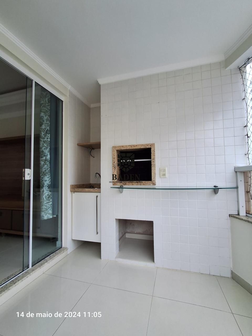 Apartamento à venda com 3 quartos, 96m² - Foto 4