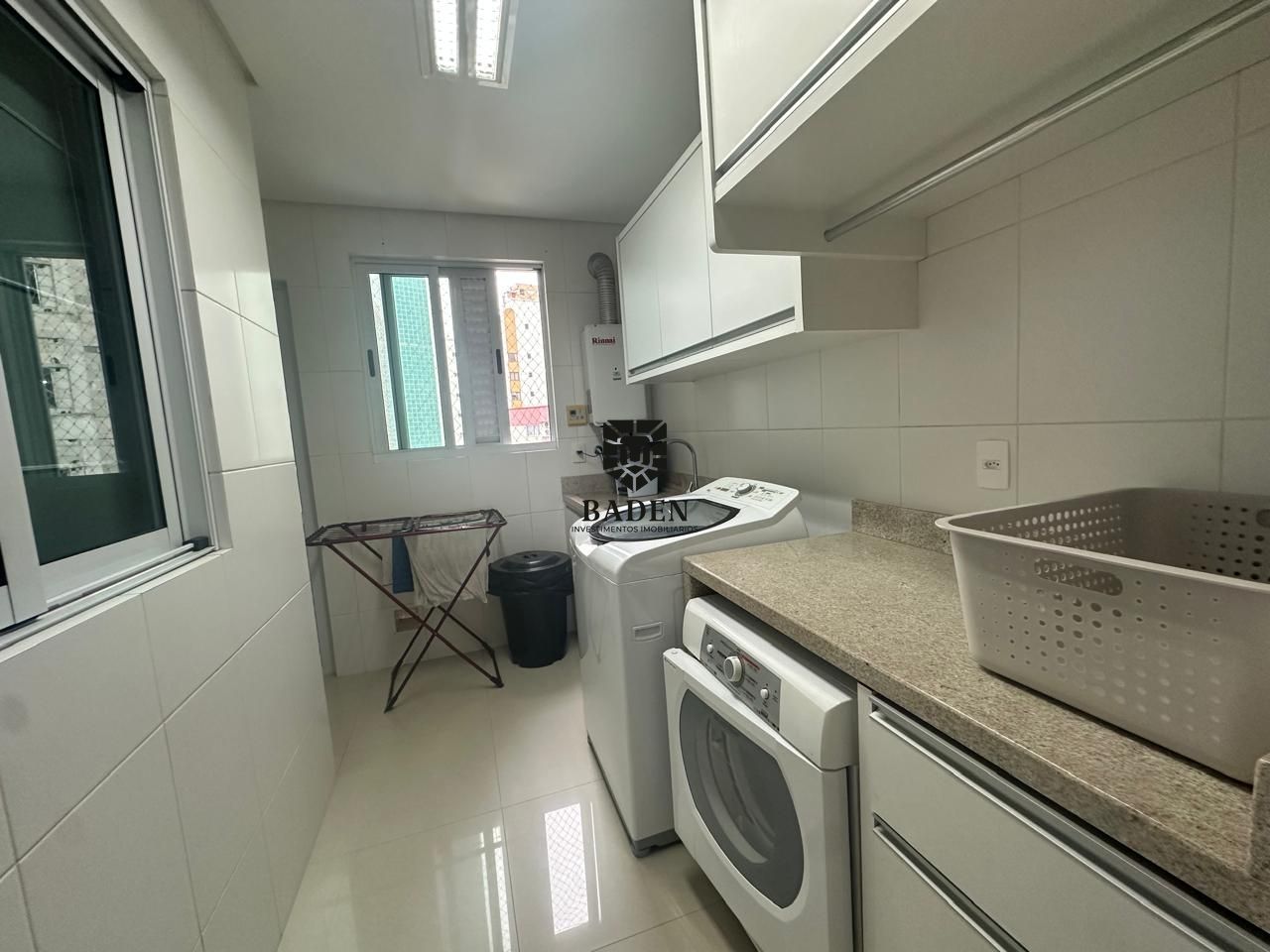 Apartamento à venda com 3 quartos, 287m² - Foto 9