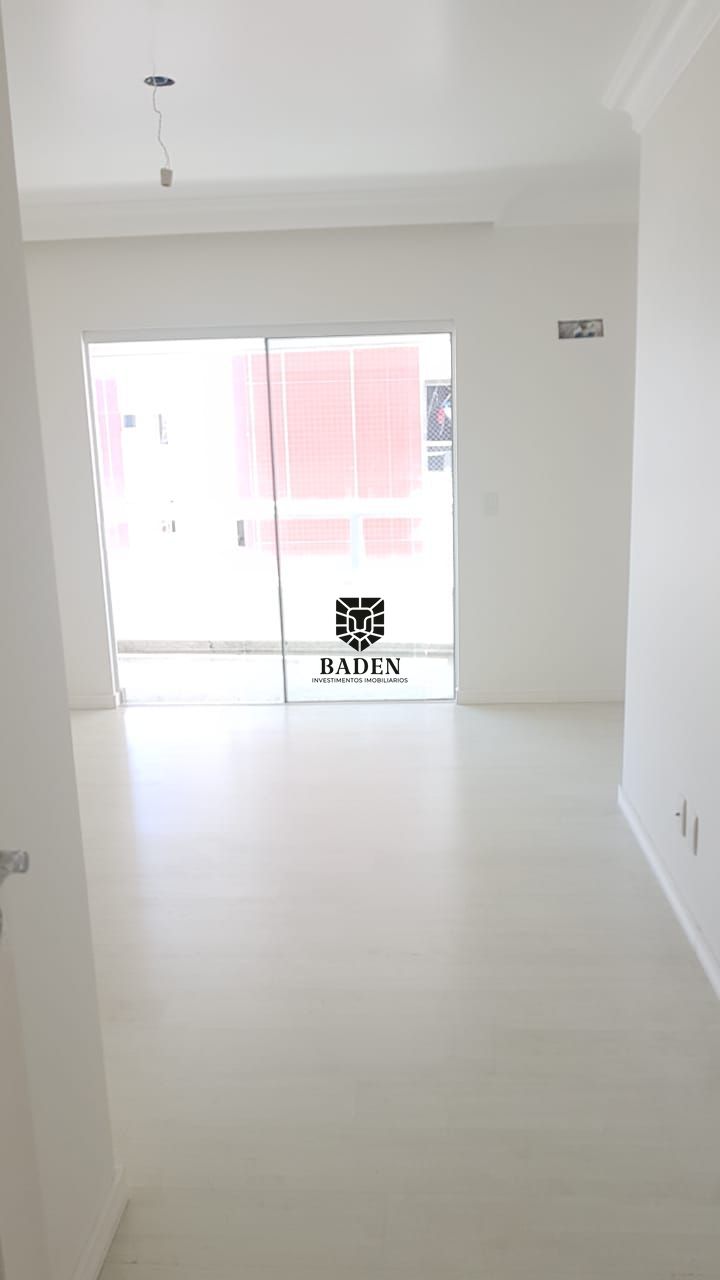 Apartamento à venda com 3 quartos, 151m² - Foto 12