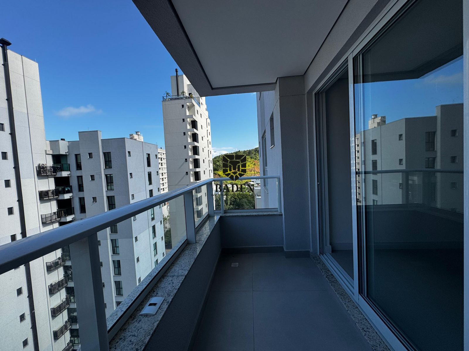 Apartamento à venda com 2 quartos, 71m² - Foto 8