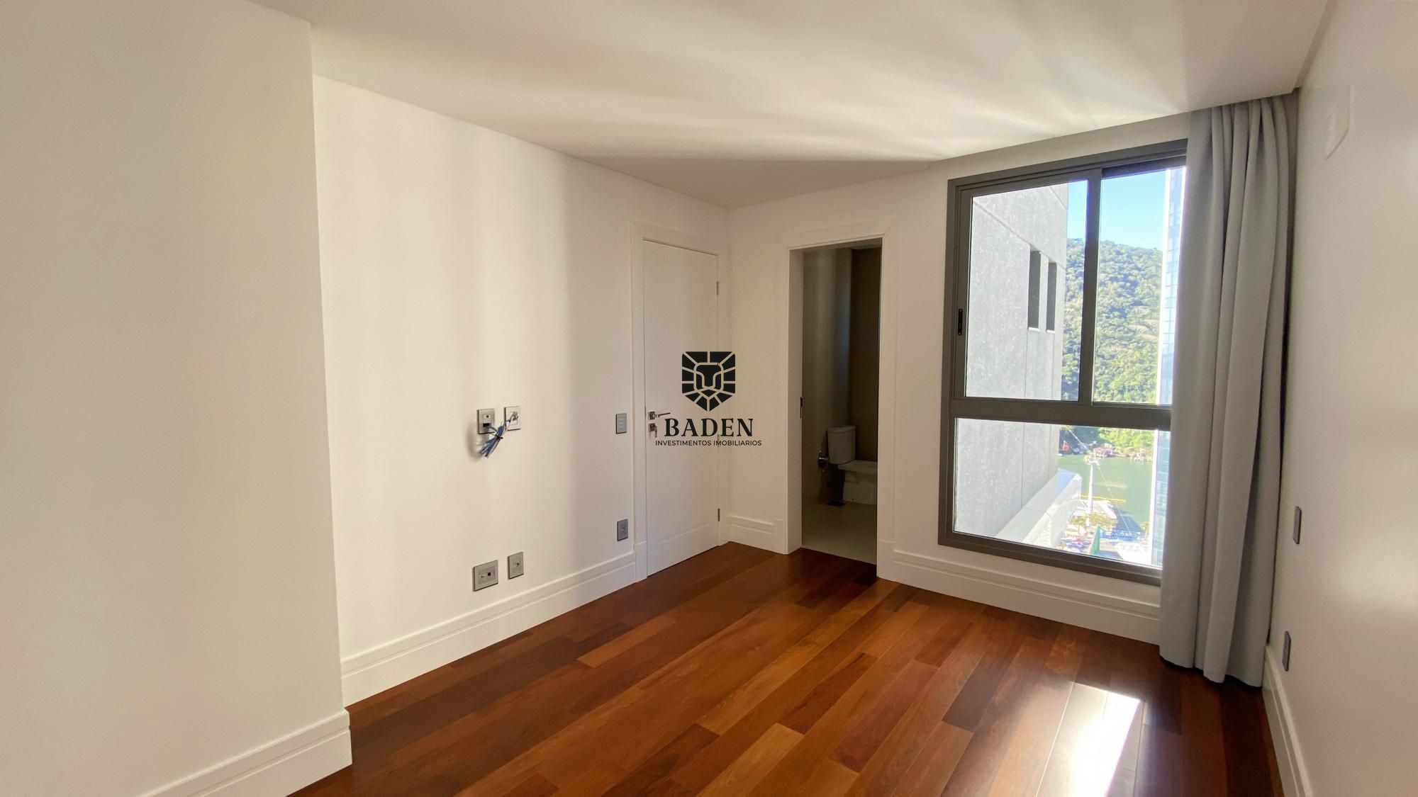 Apartamento à venda com 4 quartos, 230m² - Foto 31