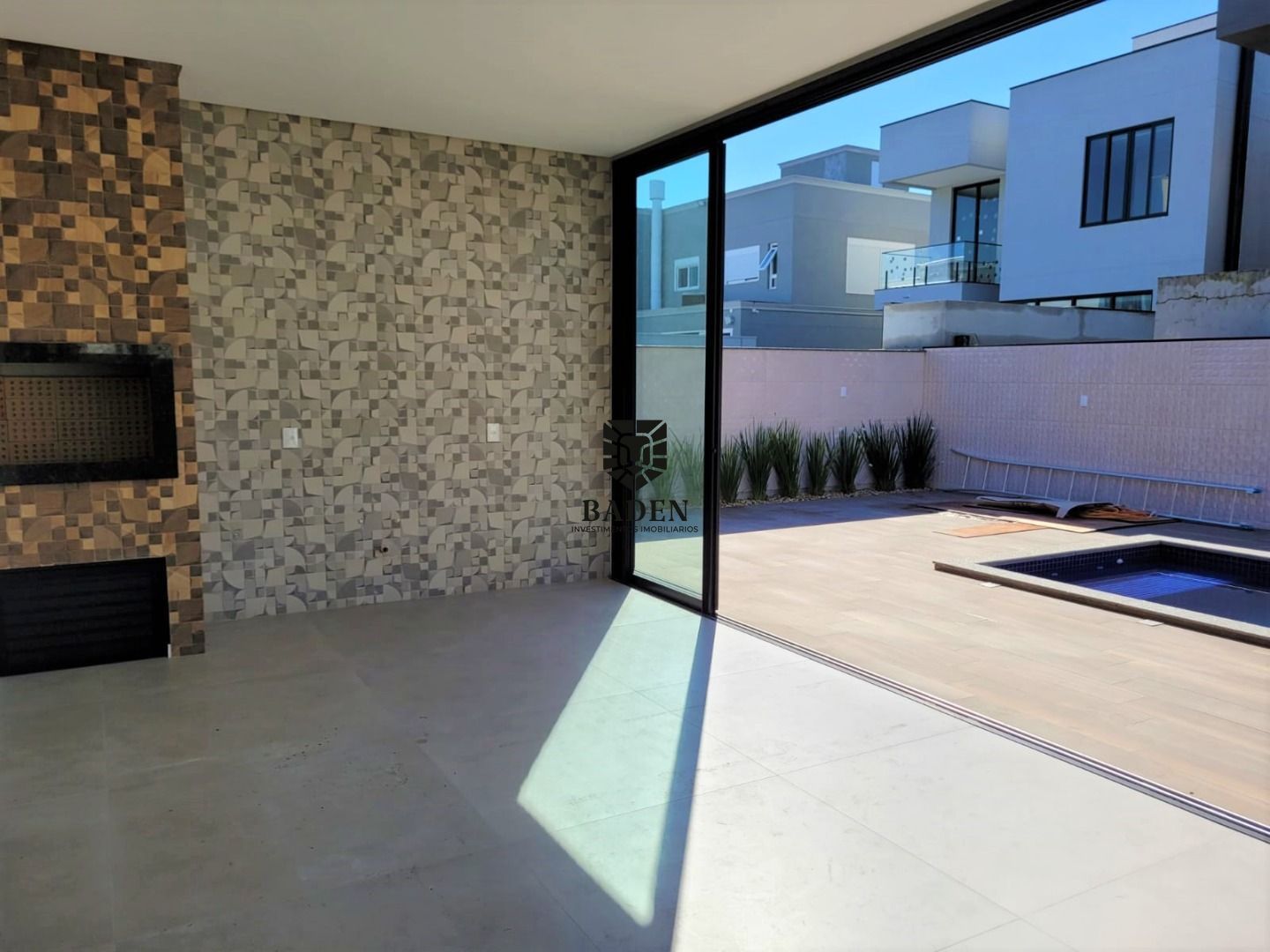 Casa à venda com 4 quartos, 286m² - Foto 16