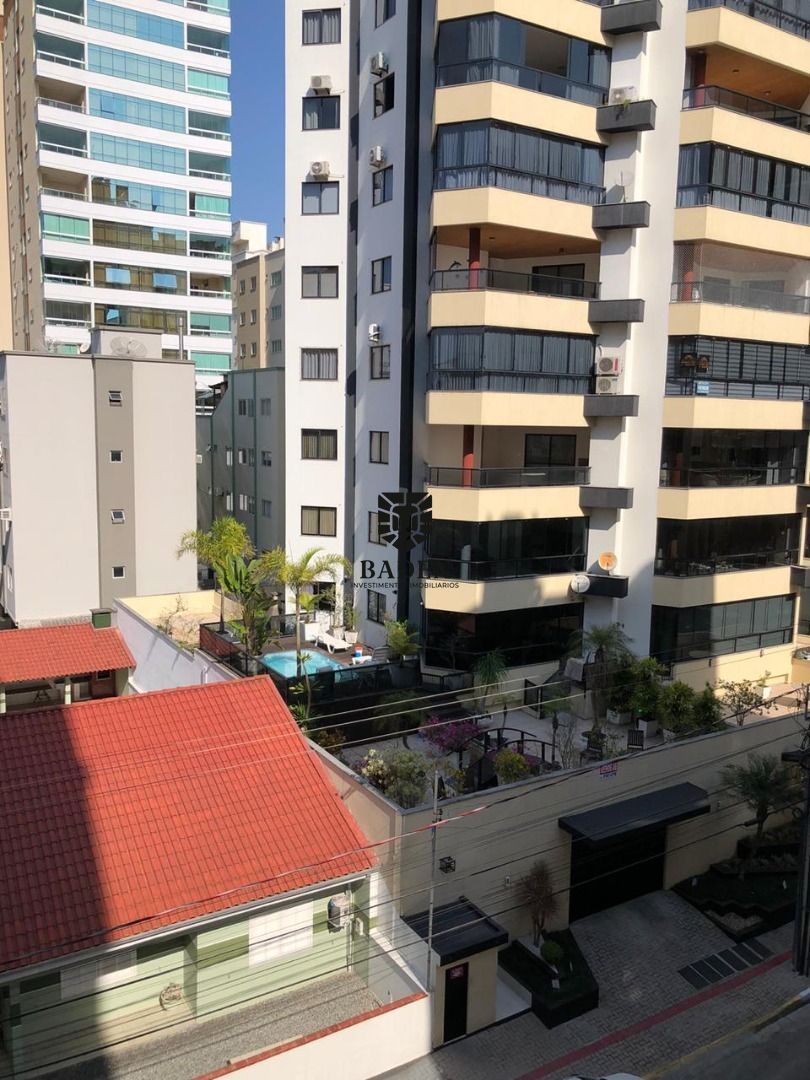 Apartamento à venda com 3 quartos, 382m² - Foto 82