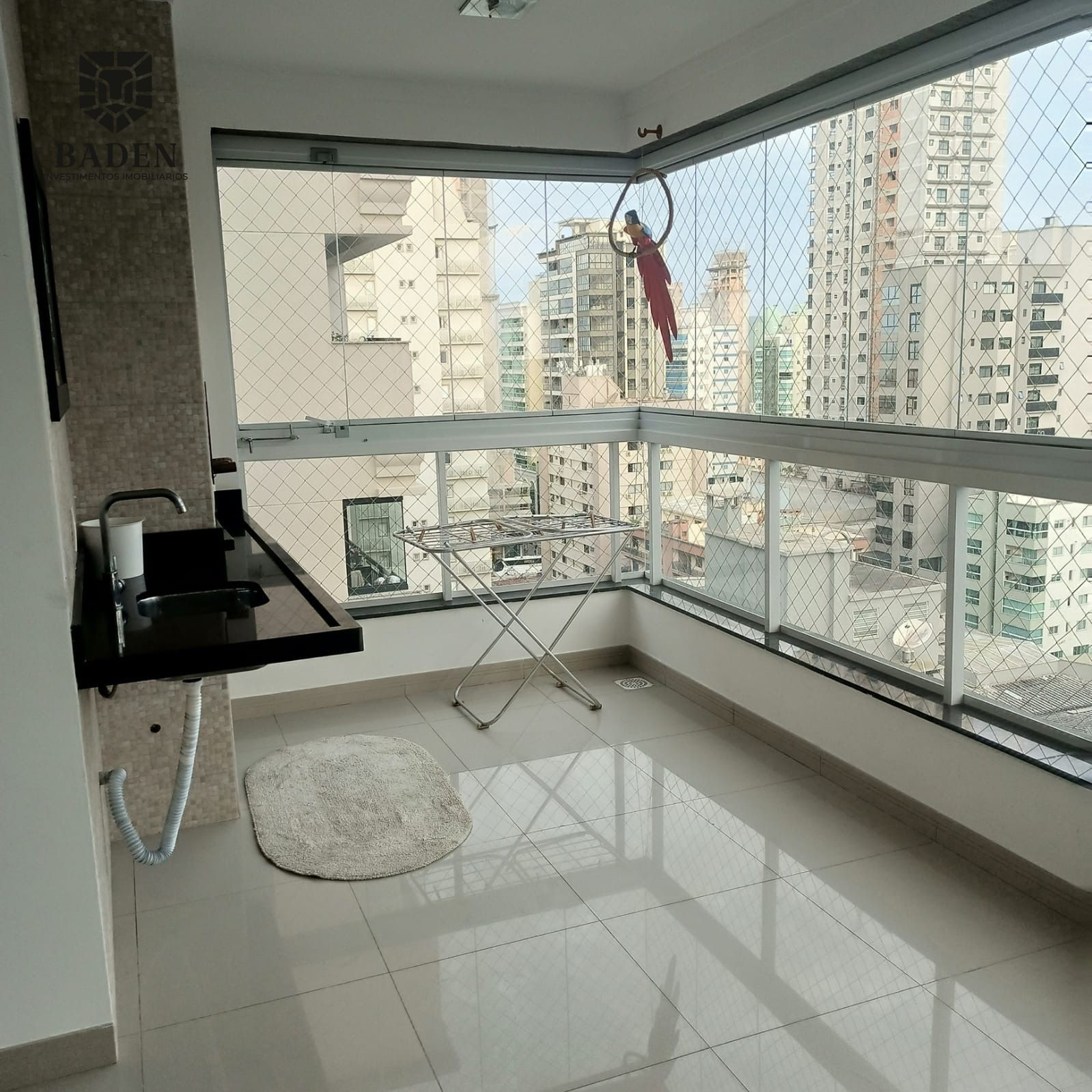 Apartamento à venda com 3 quartos, 135m² - Foto 8