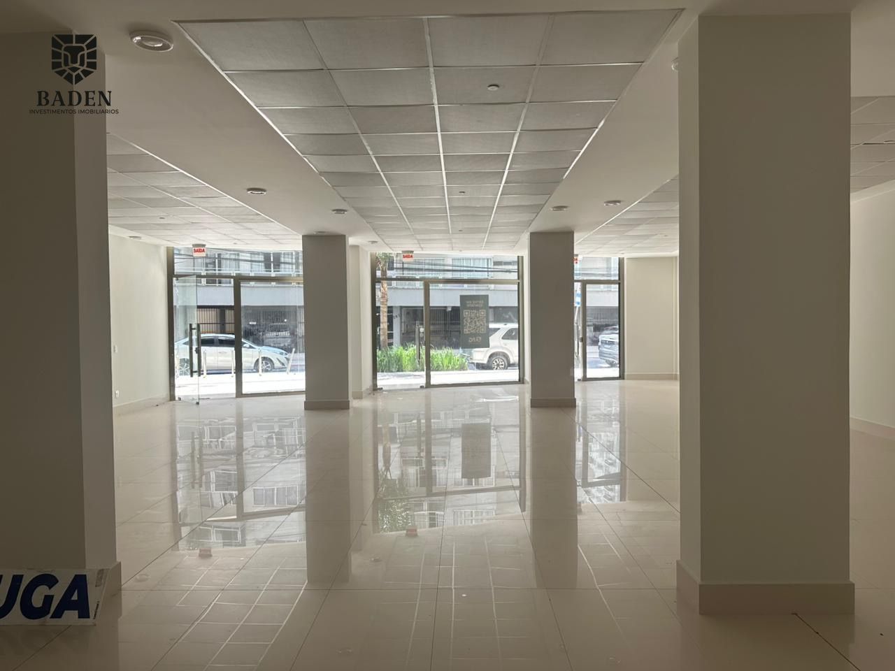 Oportunidade Única! Sala Comercial no Edifício Sapphire Tower Nova Disponível para Venda no Centro de Balneário Camboriú, Santa Catarina!