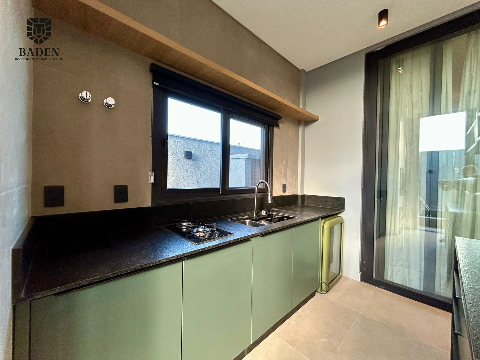 Casa à venda com 4 quartos, 296m² - Foto 20
