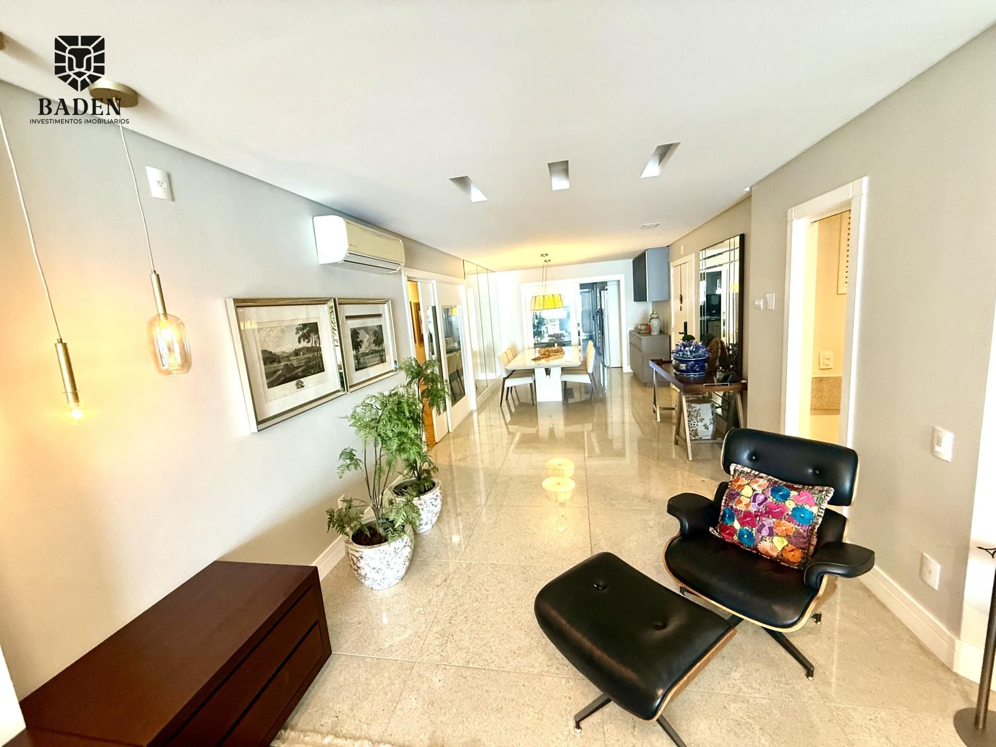 Apartamento para alugar com 4 quartos, 236m² - Foto 6