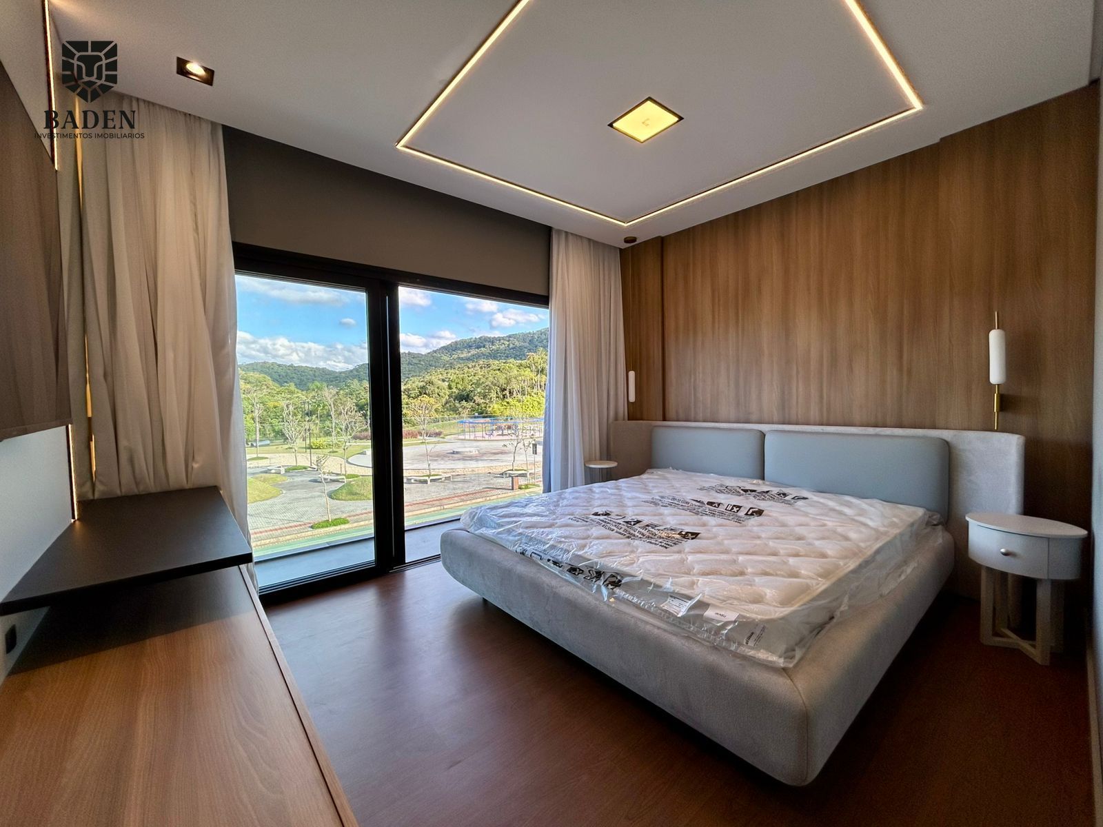 Casa à venda com 4 quartos, 296m² - Foto 47
