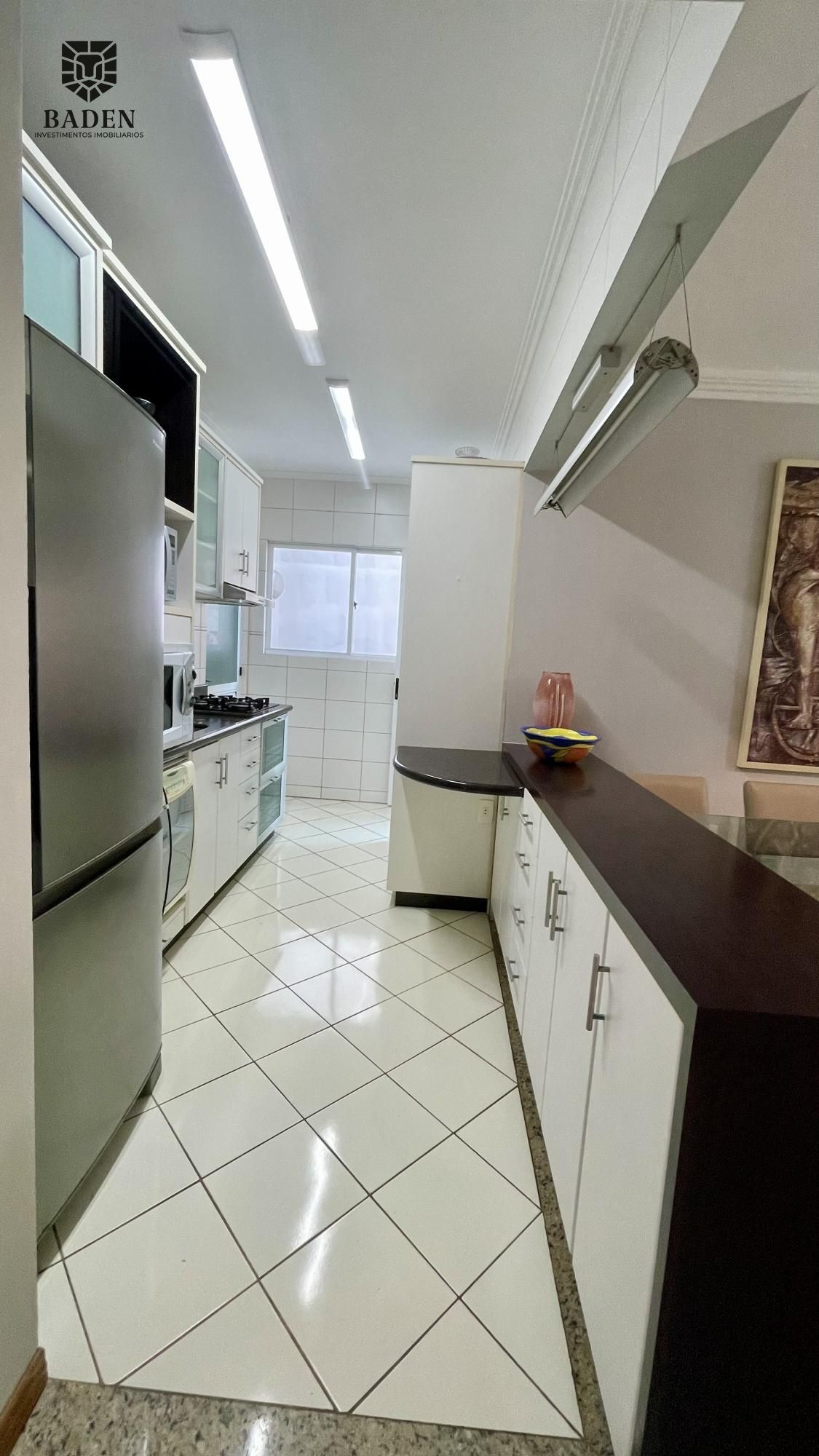 Apartamento para alugar com 3 quartos, 147m² - Foto 10