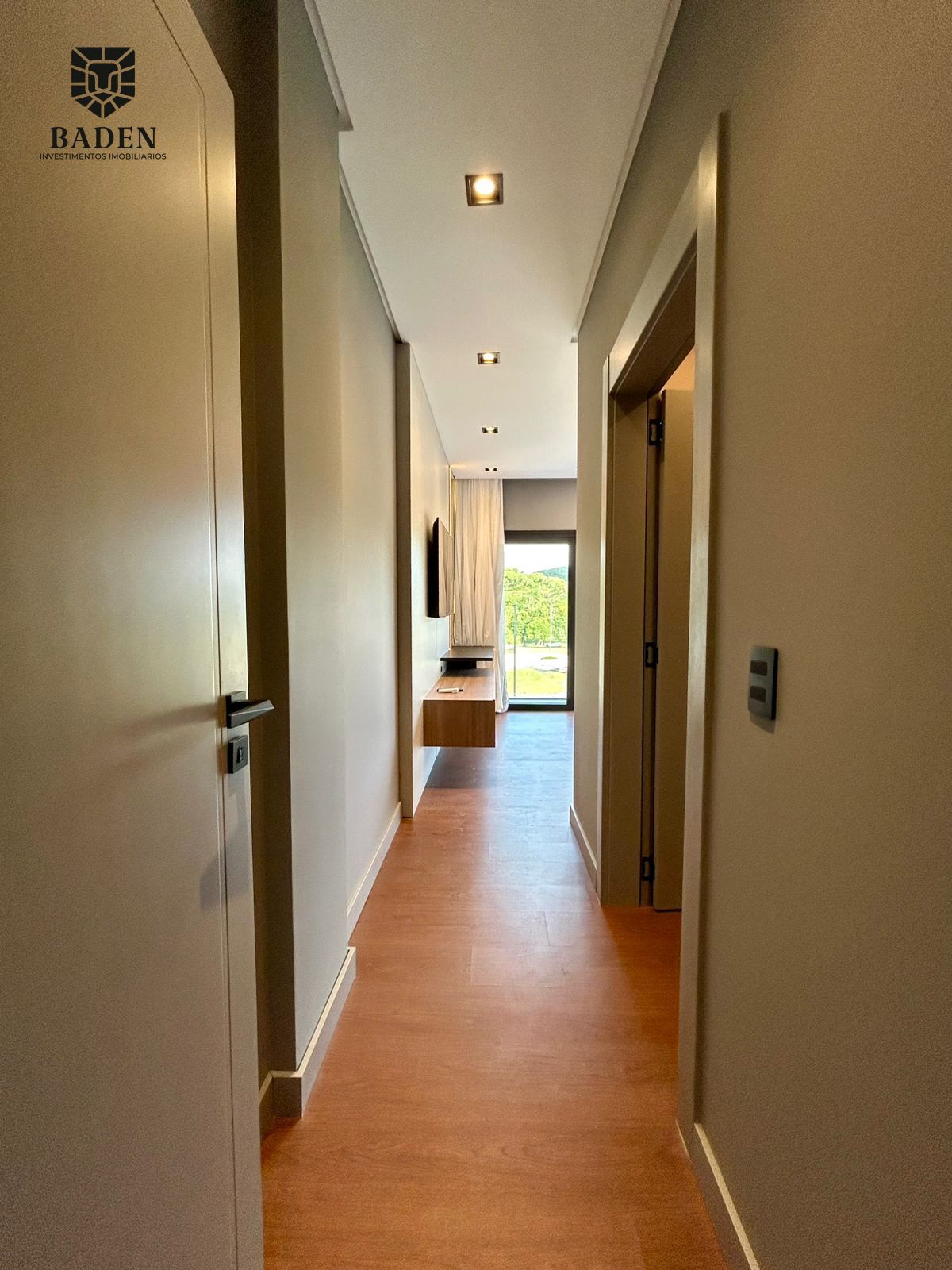Casa à venda com 4 quartos, 296m² - Foto 49