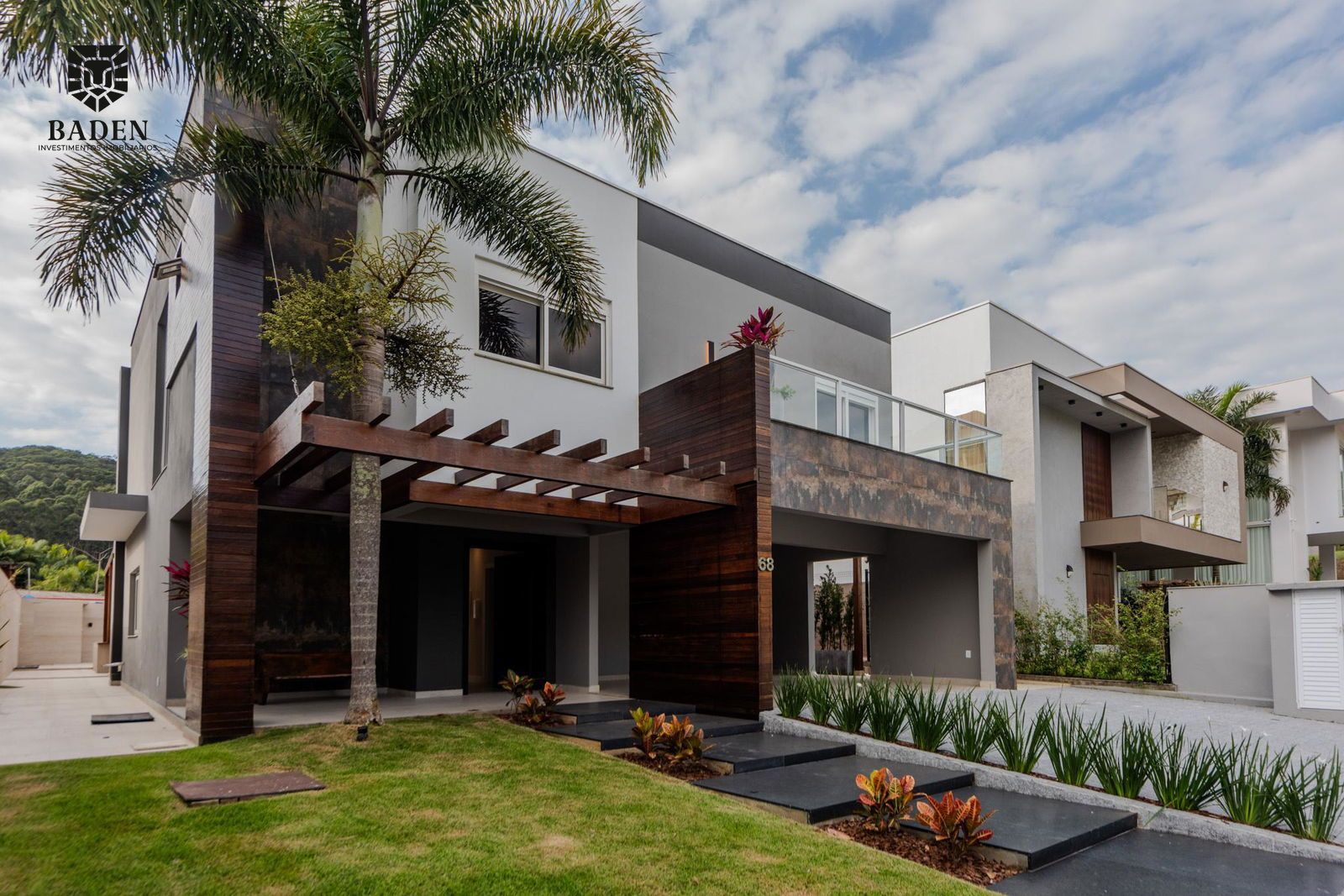 🏡 Residência de Alto Padrão no Condomínio Haras Rio do Ouro – Balneário Camboriú