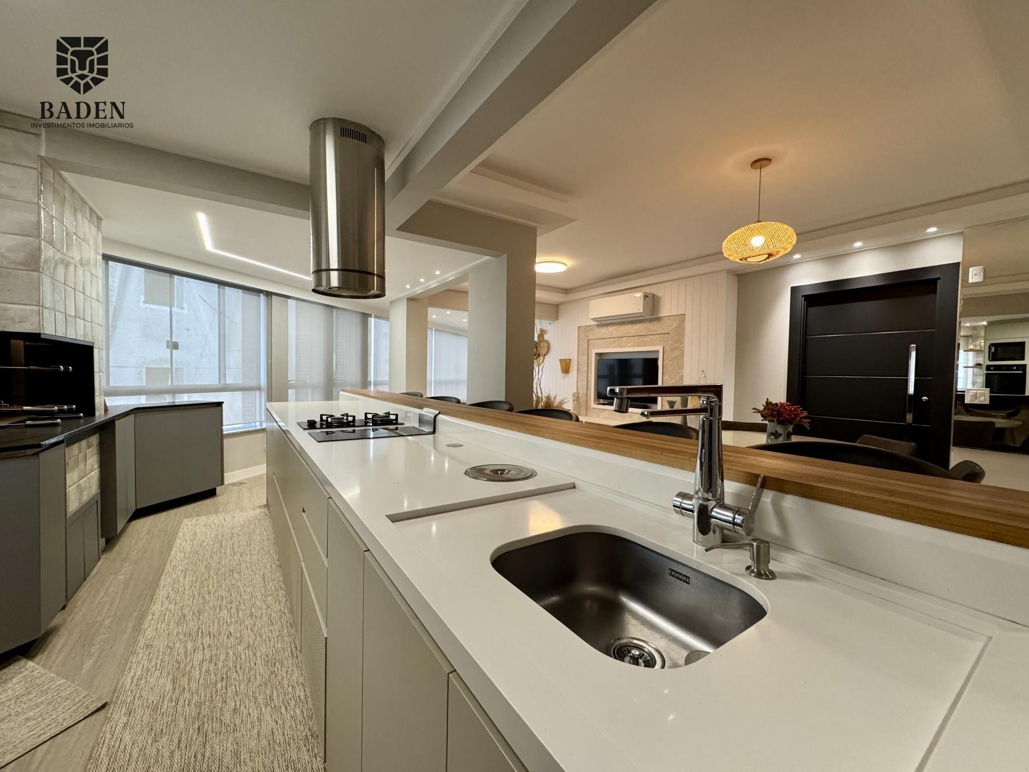 Apartamento para alugar com 3 quartos, 140m² - Foto 4