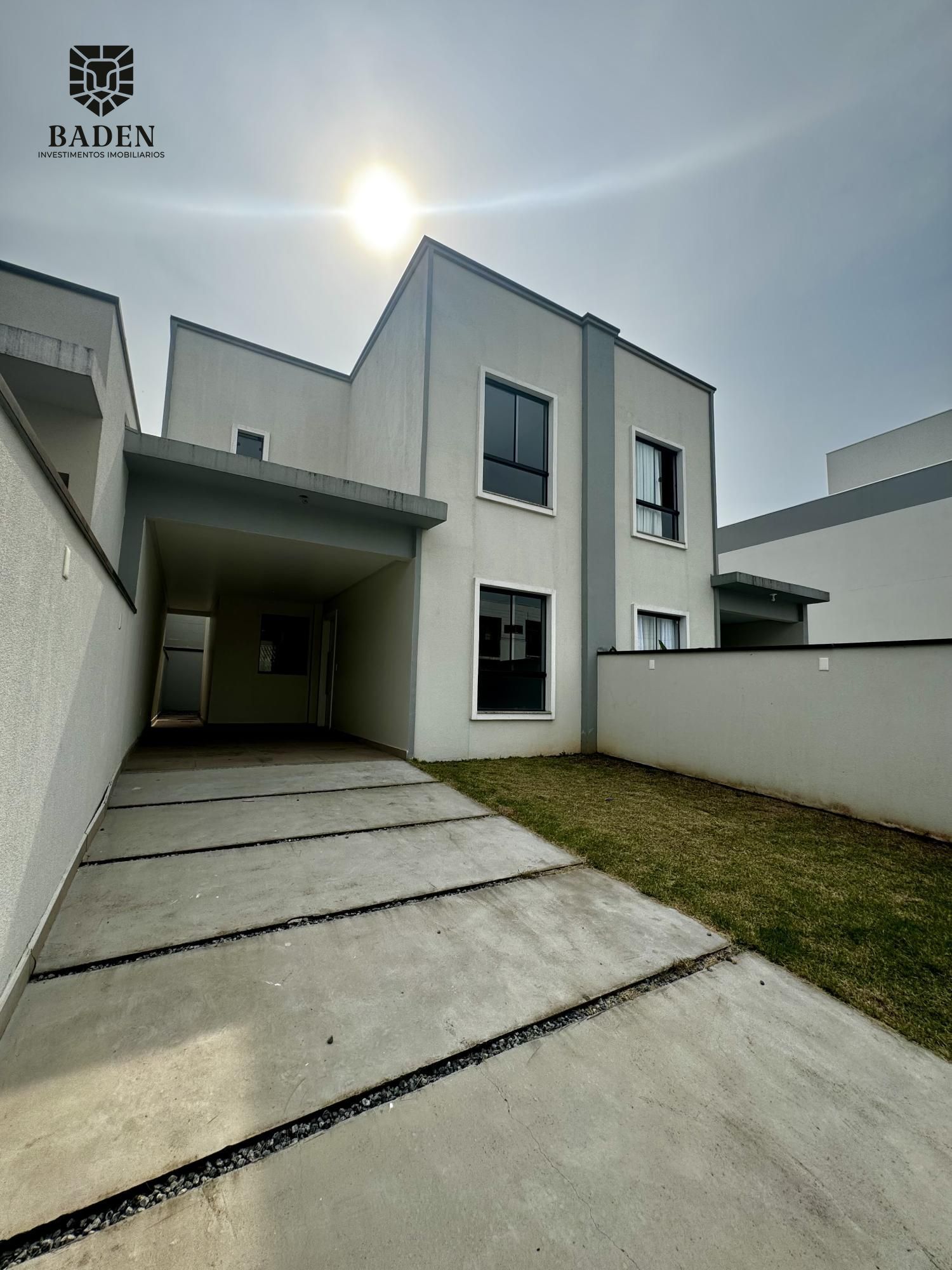 Casa / Sobrado / 3 Dormitórios / Balneário Camboriú