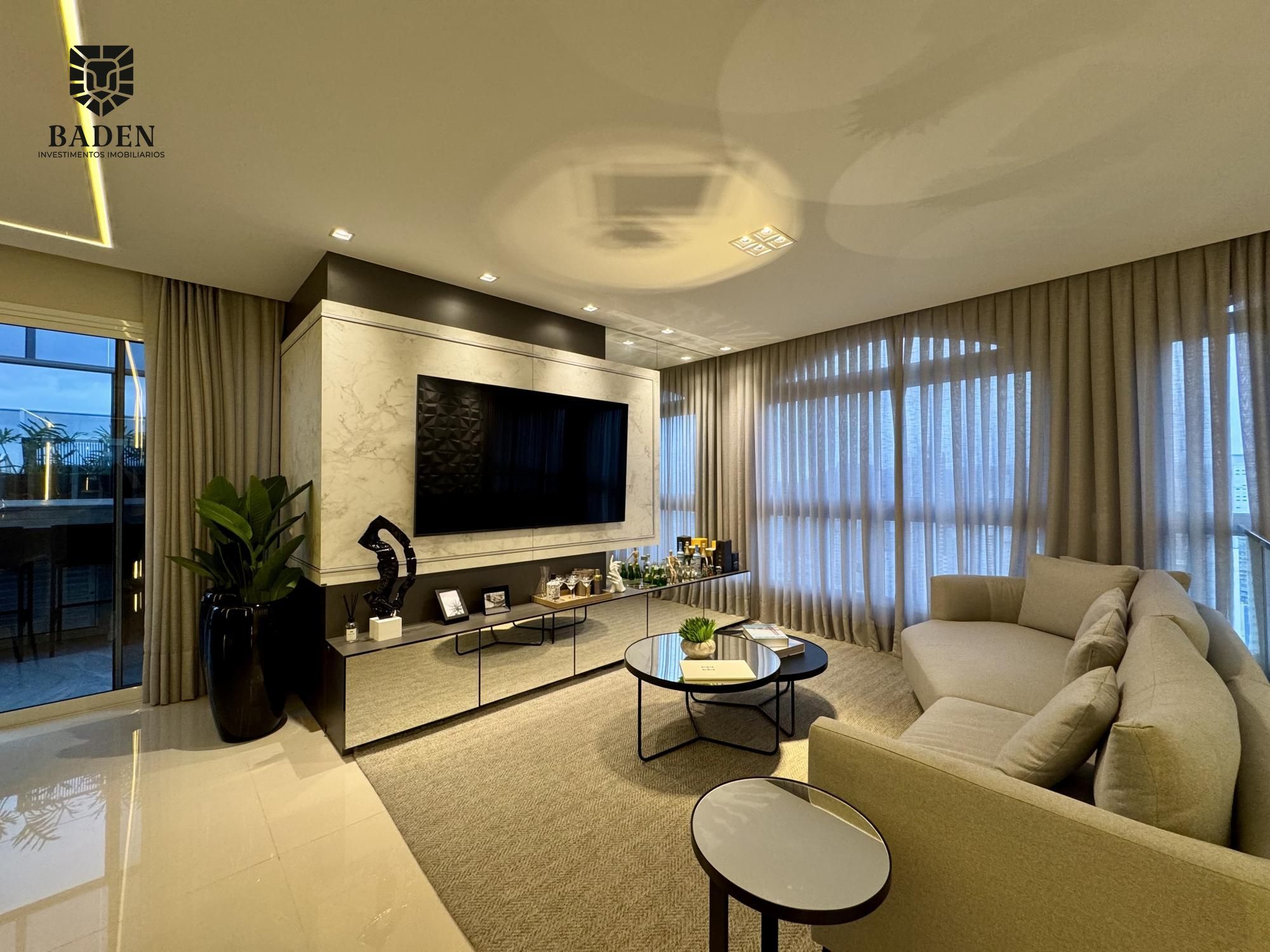 Cobertura, 3 quartos, 240 m² - Foto 1