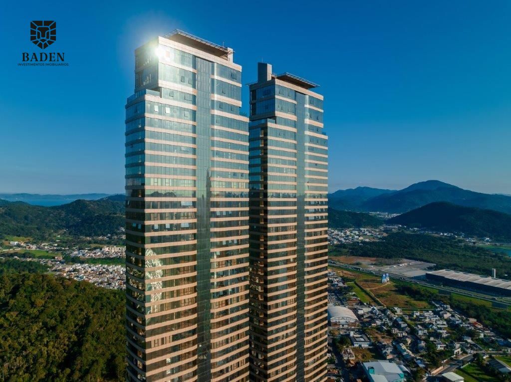 Apartamento novo / 4 suítes / 3 vagas / Yachthouse – Balneário Camboriú