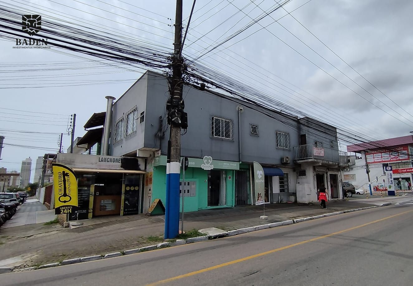 Conjunto Comercial com 5 Salas e 2 andares à venda – Nações, Baln. Camboriú