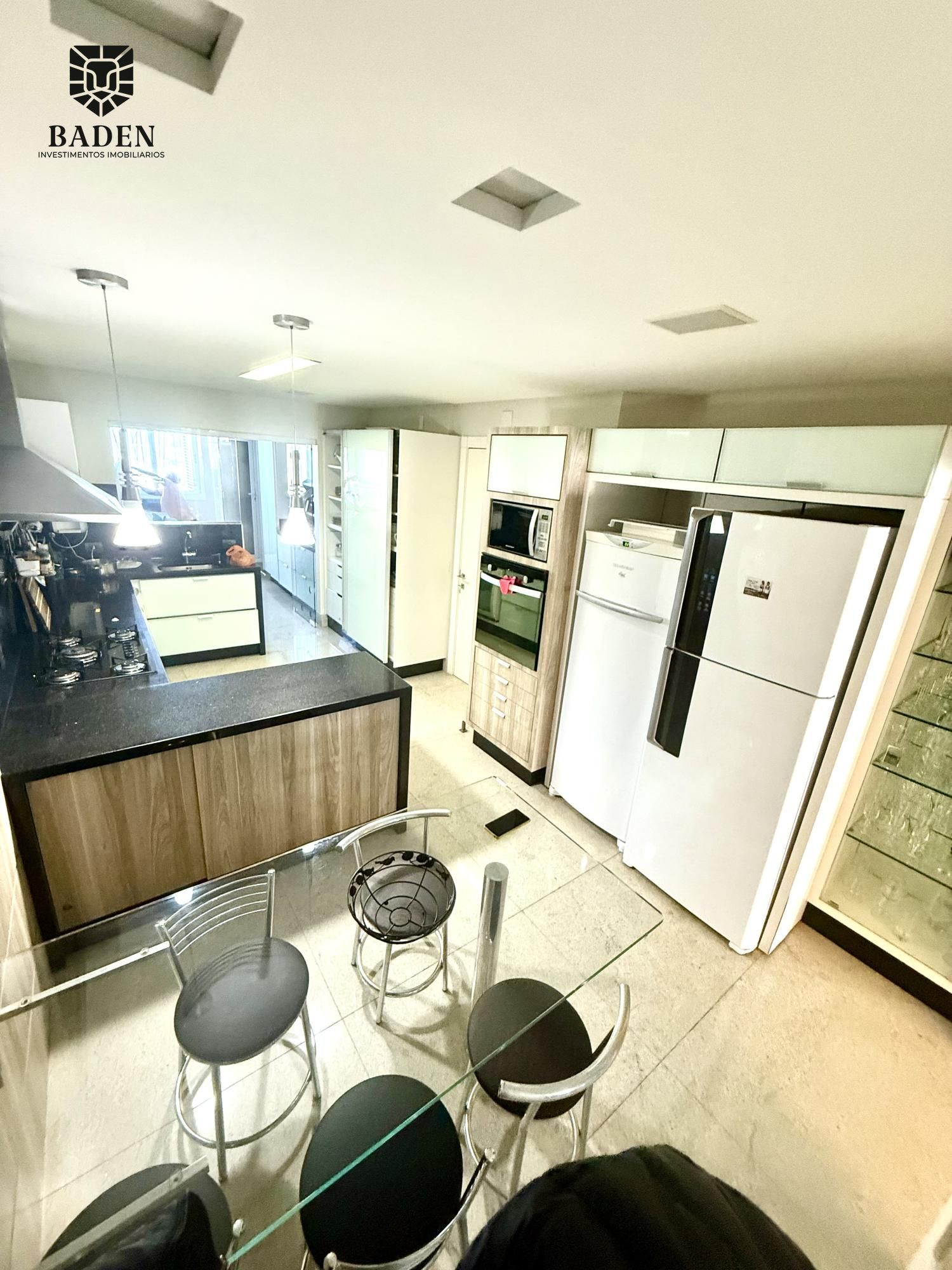 Apartamento para alugar com 4 quartos, 236m² - Foto 22